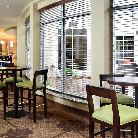 Hilton Garden Inn Greensboro Airport Dış mekan fotoğraf